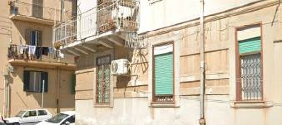 4 bedrooms Villa in Messina, Italy No. 282830 2