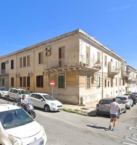 4 bedrooms Villa in Messina, Italy No. 282830