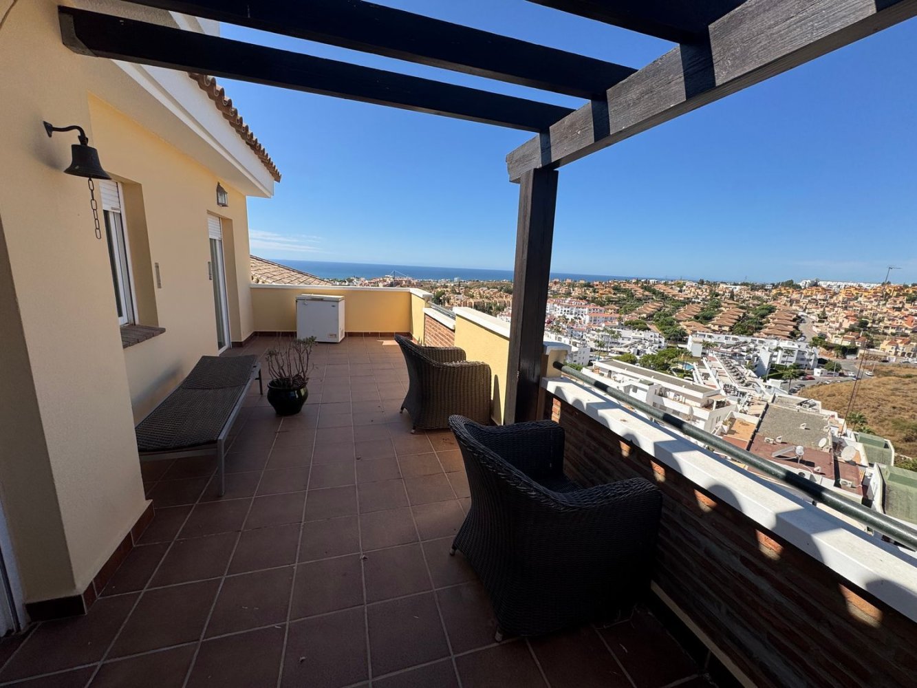 Пентхаус с 2 спальнями в Михас, Испания № 202293