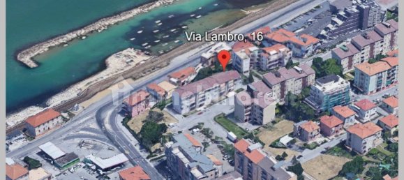 4 bedrooms Apartment in Ancona, Italy No. 370983 9