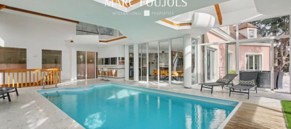 7 bedrooms Villa in Saint-Germain-en-Laye, France No. 177387 2