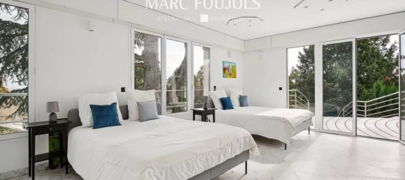 7 bedrooms Villa in Saint-Germain-en-Laye, France No. 177387 13