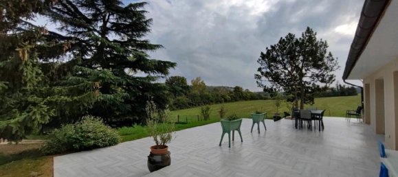 4 bedrooms House in Nesles-la-Vallee, France No. 176784 3