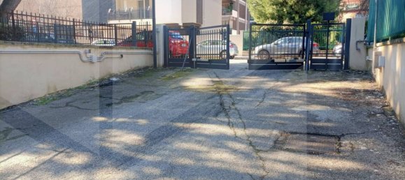 2غرفة عقار تجاري في Bari, Italy رقم 17346 3