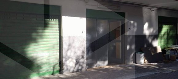 2غرفة عقار تجاري في Bari, Italy رقم 17346 5