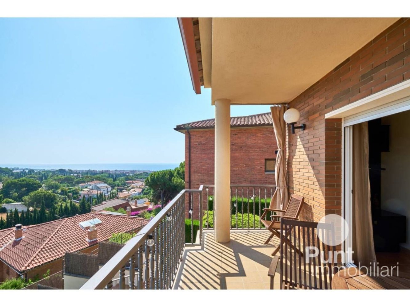 4 bedrooms House in Premia De Dalt, Spain No. 152836