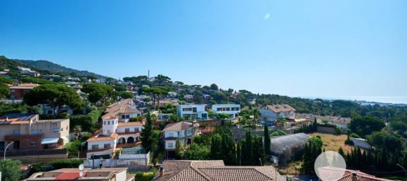 4 bedrooms House in Premia De Dalt, Spain No. 152836 38