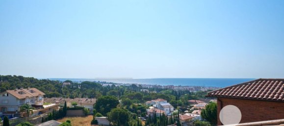 4 bedrooms House in Premia De Dalt, Spain No. 152836 37