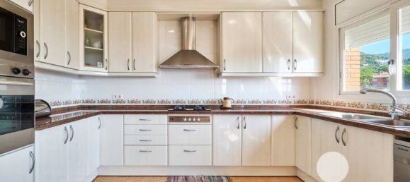 4 bedrooms House in Premia De Dalt, Spain No. 152836 17