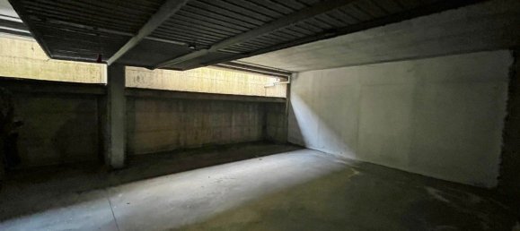 Garage à Parma, Italy 25m² No. 63882 4