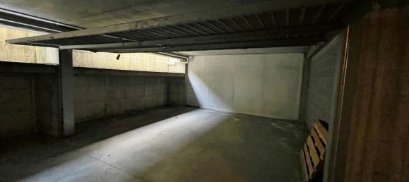 Garage à Parma, Italy 25m² No. 63882 5