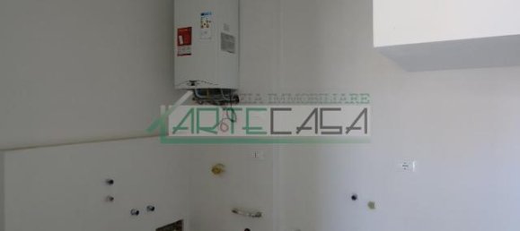 Дом с 4 комнатами в Понтедера, Италия № 20509 30