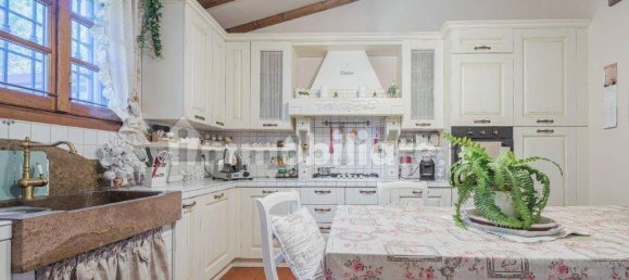 Casa de 4 dormitorios en Pisa, Italy No. 123019 14