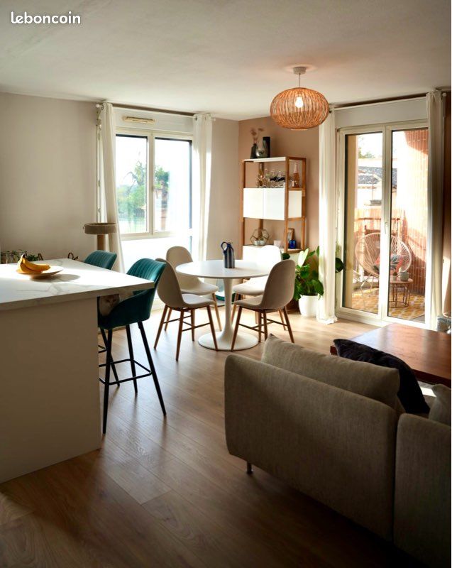 2 bedrooms Apartment in Haute-Garonne, France No. 284363