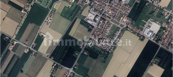 3 bedrooms House in Lugo, Italy No. 271538 2