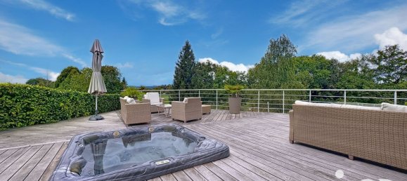 3 bedrooms Castles in Haute-Savoie, France No. 319278 2