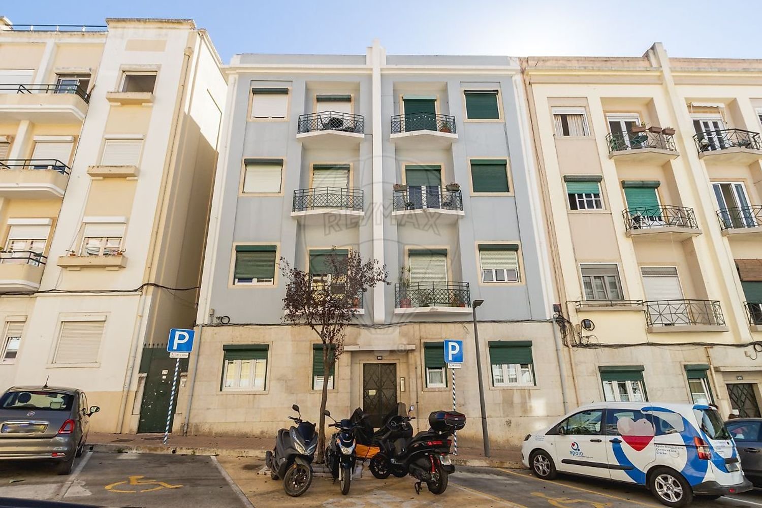 3 bedrooms Apartment in Oeiras, Portugal No. 349879