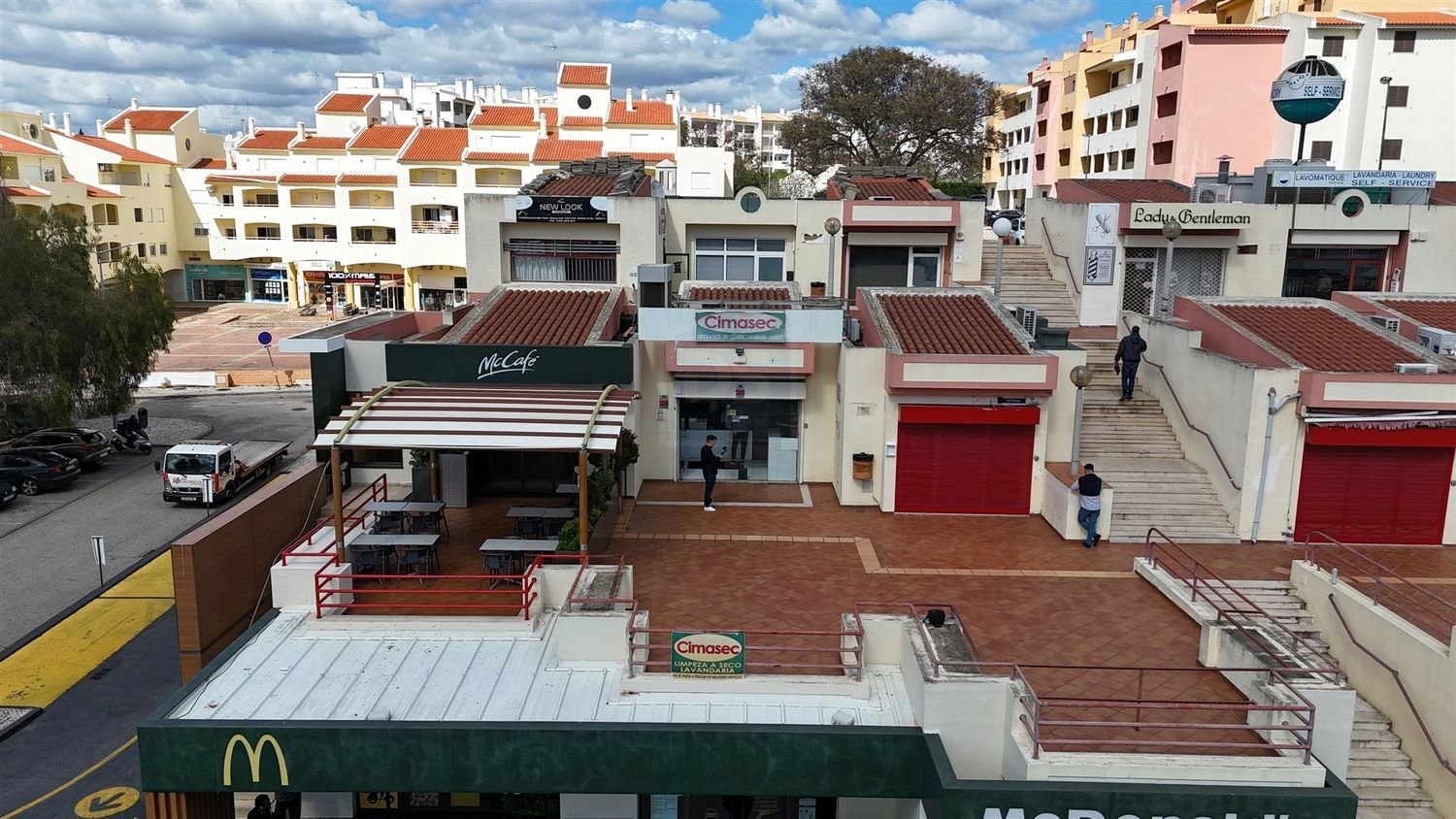 Gewerbliche Immobilie in Albufeira, Portugal 130m², Nr. 80475