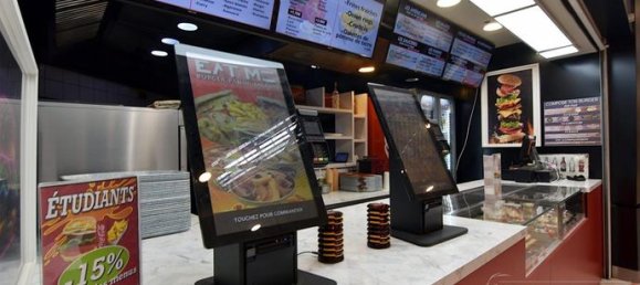 55m² Commercial property in Thionville, France No. 304729 3