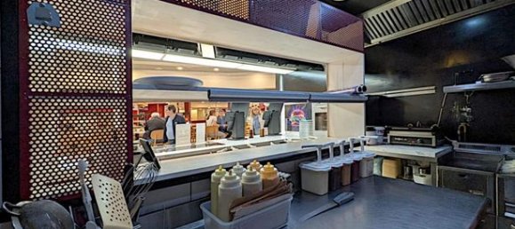 55m² Commercial property in Thionville, France No. 304729 7