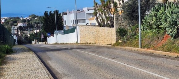 3 bedrooms Villa in Portimao, Portugal No. 113925 2