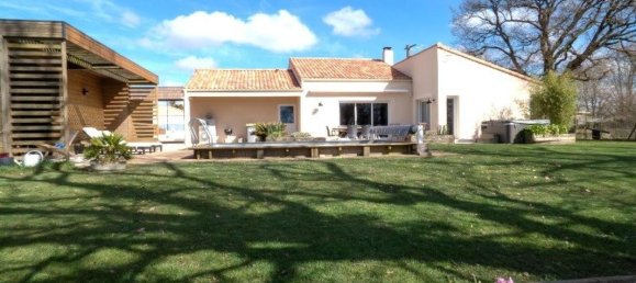3 bedrooms House in La Boissiere-des-Landes, France No. 102665 12