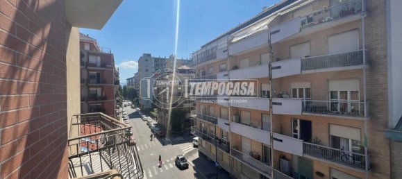 1 bedroom Apartment in Turin, Italy No. 301619 15