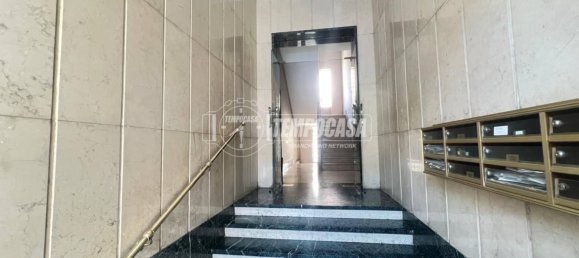 1 bedroom Apartment in Turin, Italy No. 301619 2