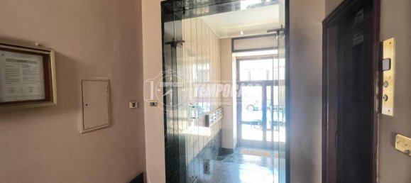 1 bedroom Apartment in Turin, Italy No. 301619 4
