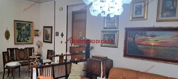 3 bedrooms Apartment in Palermo, Italy No. 45546 4