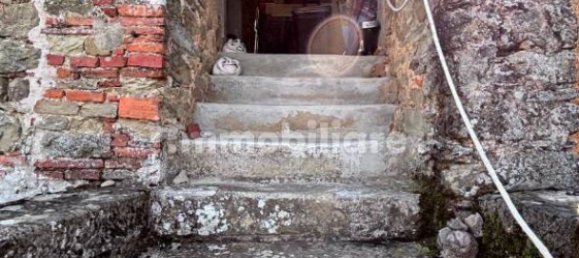 4 Schlafzimmer Haus in Talla, Italy, Nr. 137120 3