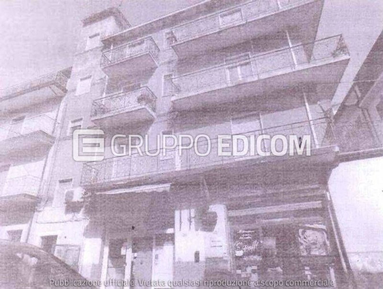  عقار تجاري في Crotone, Italy 147متر مربع رقم 276656