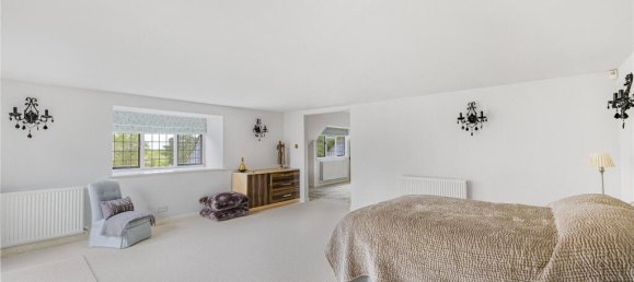 6 bedrooms House in Essendon, United Kingdom No. 6515 13