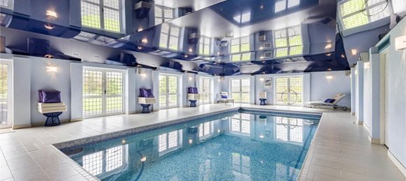 6 bedrooms House in Essendon, United Kingdom No. 6515 21