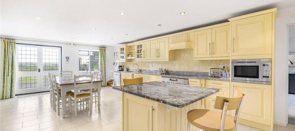 6 bedrooms House in Essendon, United Kingdom No. 6515 11