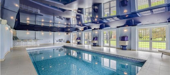 6 bedrooms House in Essendon, United Kingdom No. 6515 22