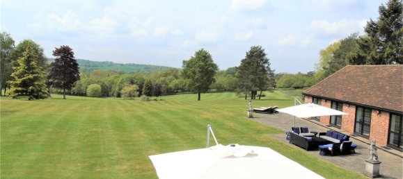 6 bedrooms House in Essendon, United Kingdom No. 6515 27