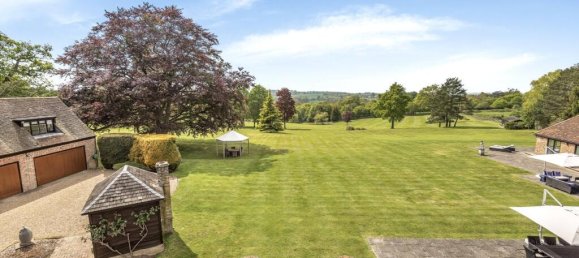 6 bedrooms House in Essendon, United Kingdom No. 6515 26