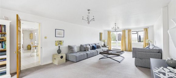 6 bedrooms House in Essendon, United Kingdom No. 6515 12