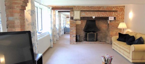 6 bedrooms House in Essendon, United Kingdom No. 6515 8