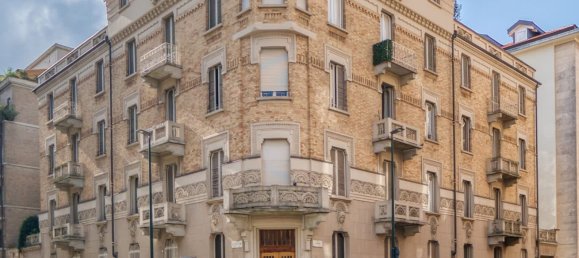 3 bedrooms Apartment in Turin, Italy No. 340972 4