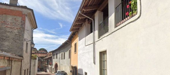 3 rooms Apartment in Pavone Canavese, Italy No. 9102 4