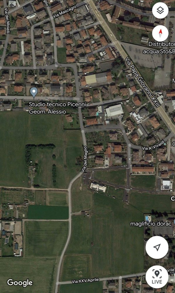 3000m² Land in Cologno al Serio, Italy No. 252012