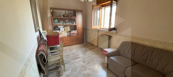 Apartamento de 4 divisões em San Giovanni Rotondo, Italy N.º 19046 25