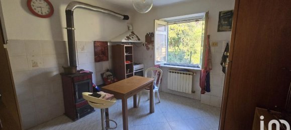 5 rooms Apartment in Genoa, Italy No. 107898 9