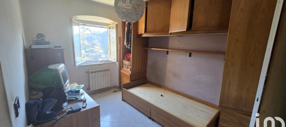 5 rooms Apartment in Genoa, Italy No. 107898 3
