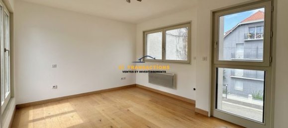 4 bedrooms House in Saint-Etienne, France No. 286591 10