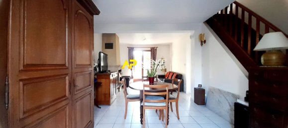 Casa de 4 dormitorios en Argenteuil, France No. 180365 6