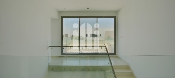 4 bedrooms Villa in Yas Island, UAE No. 5379 15