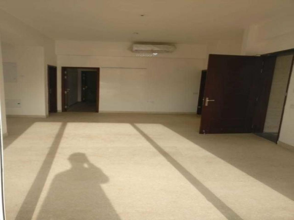 Casa de 3 dormitorios en Gurgaon, India No. 9662